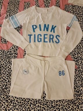 2006 Vintage PINK Victoria's Secret Tigers Outfit